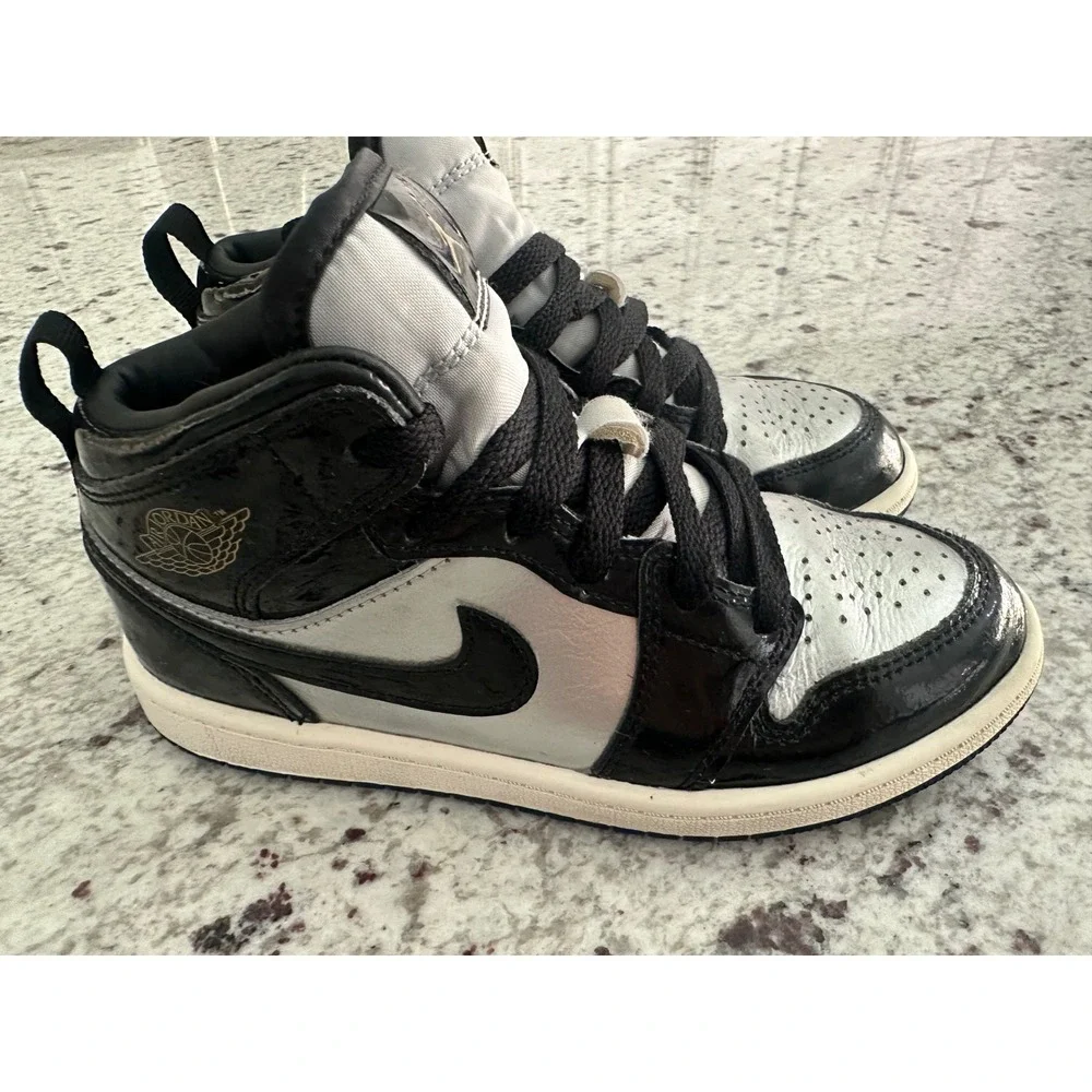 Nike Air Jordan 1 Mid‎ SE Sneakers shoes 1.5Y